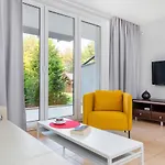 Oscar Apartment Rewal