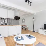 Oscar Apartment