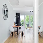 Oscar Apartment *