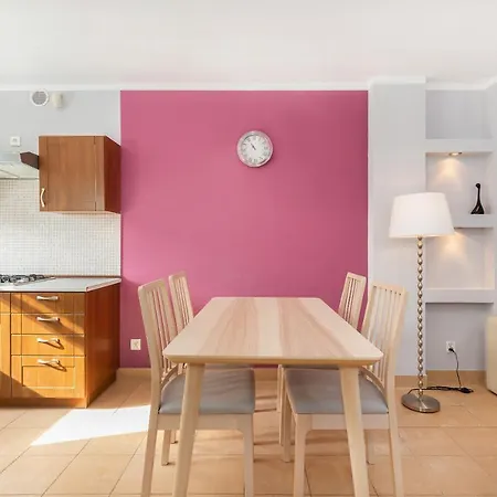 Oscar Apartmán Rewal