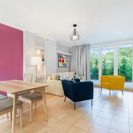 Apartamento Oscar Rewal