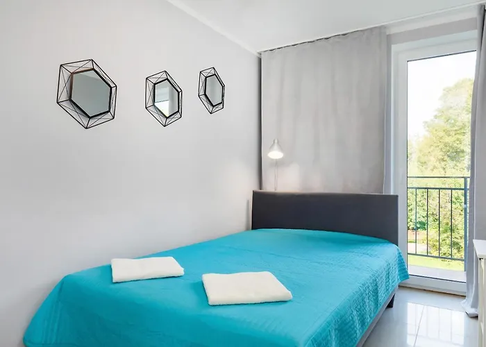 Oscar アパート レバル