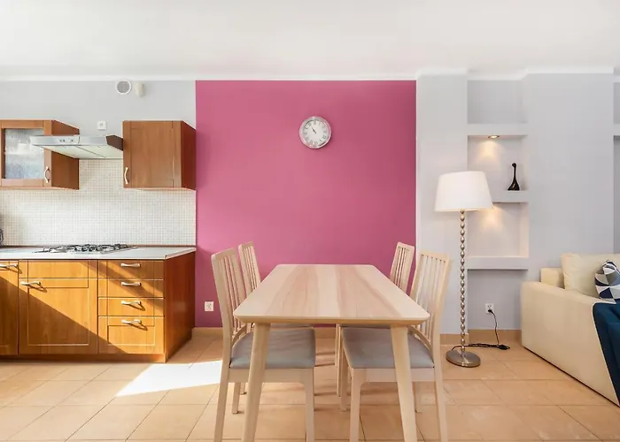 Oscar アパート レバル