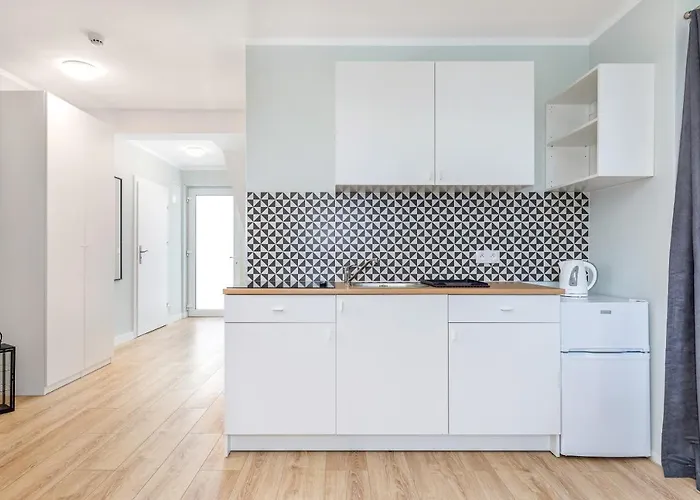 Oscar アパート レバル