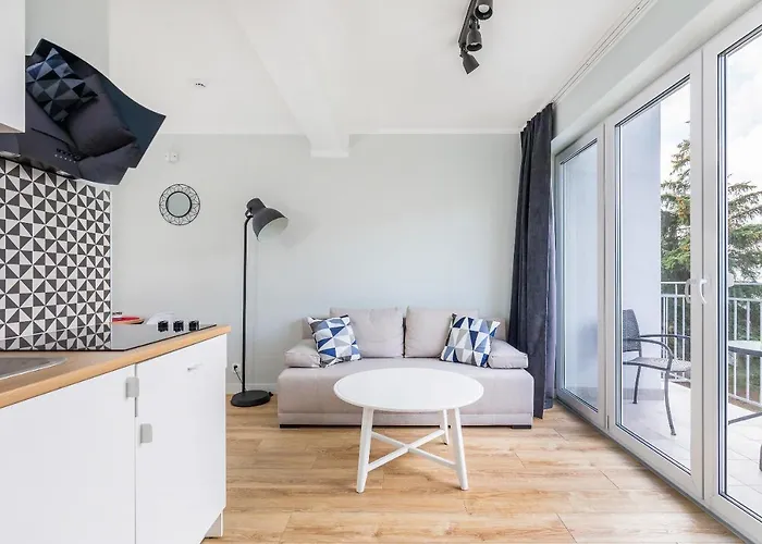 Oscar アパート レバル