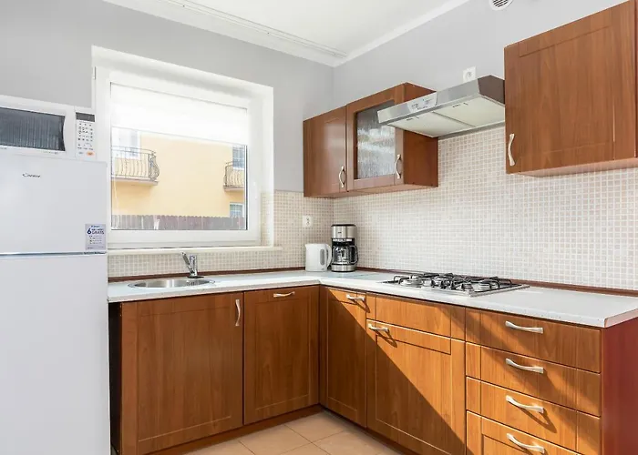 Oscar アパート レバル